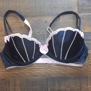 Victoria Secret sexy little things bra